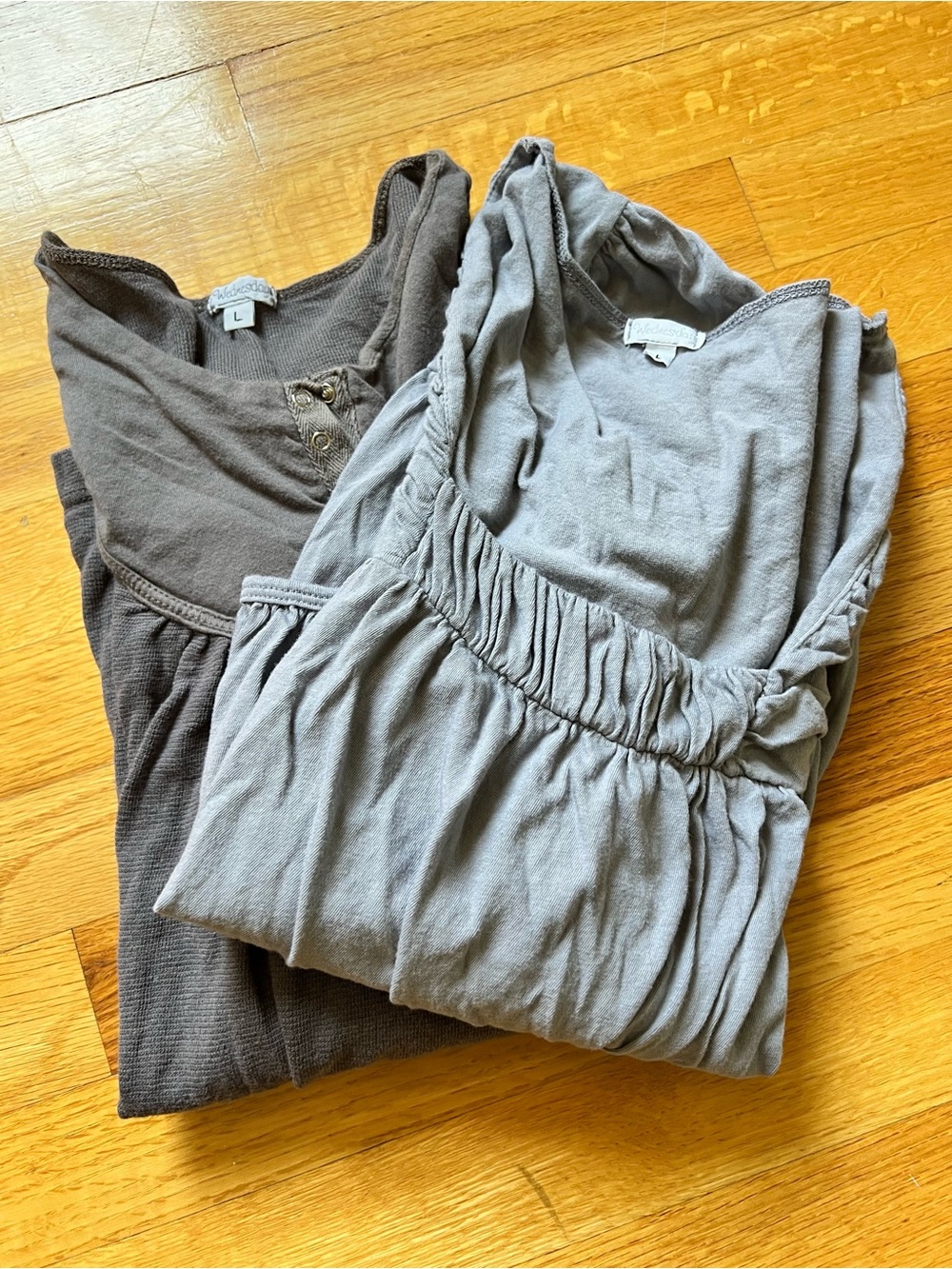 (Lot of 2) Gray Y2K tops by WEDNESDAY in size L